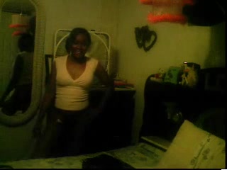 Homemade solo stripping by black skinned chick