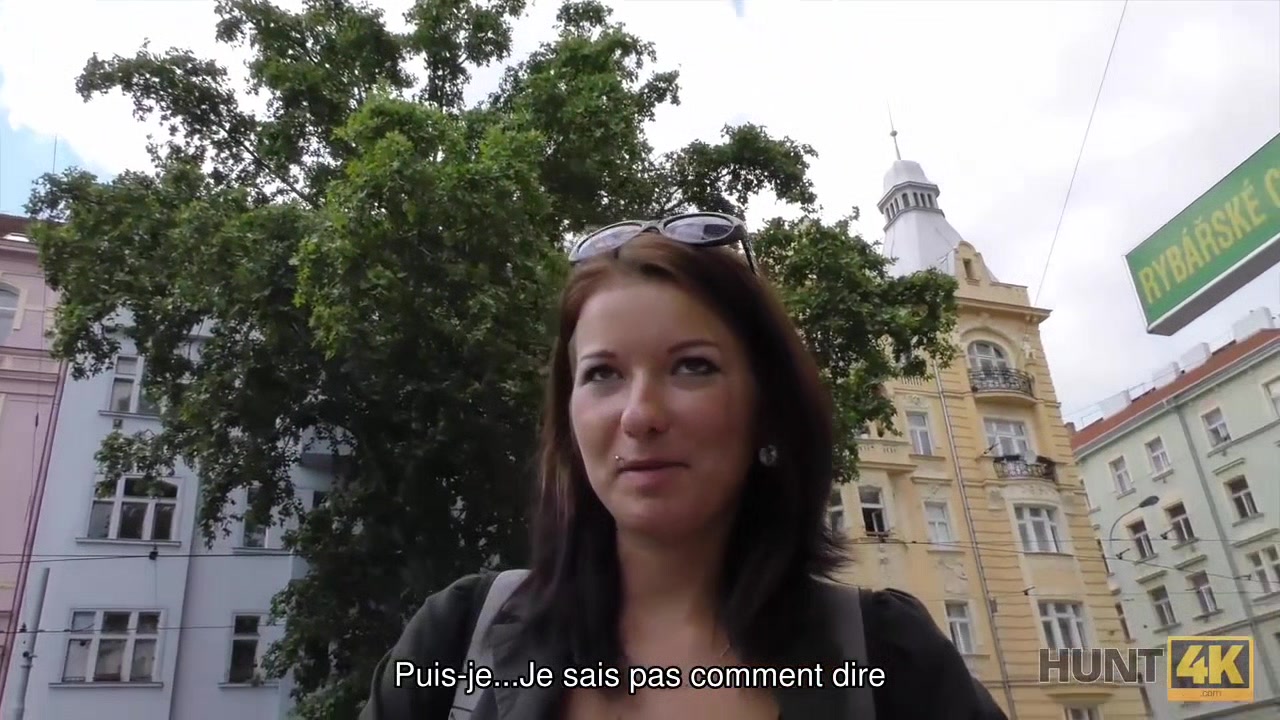 HUNT4K. El aventurero Denisse esta feliz de tener sexo por dinero en Praga