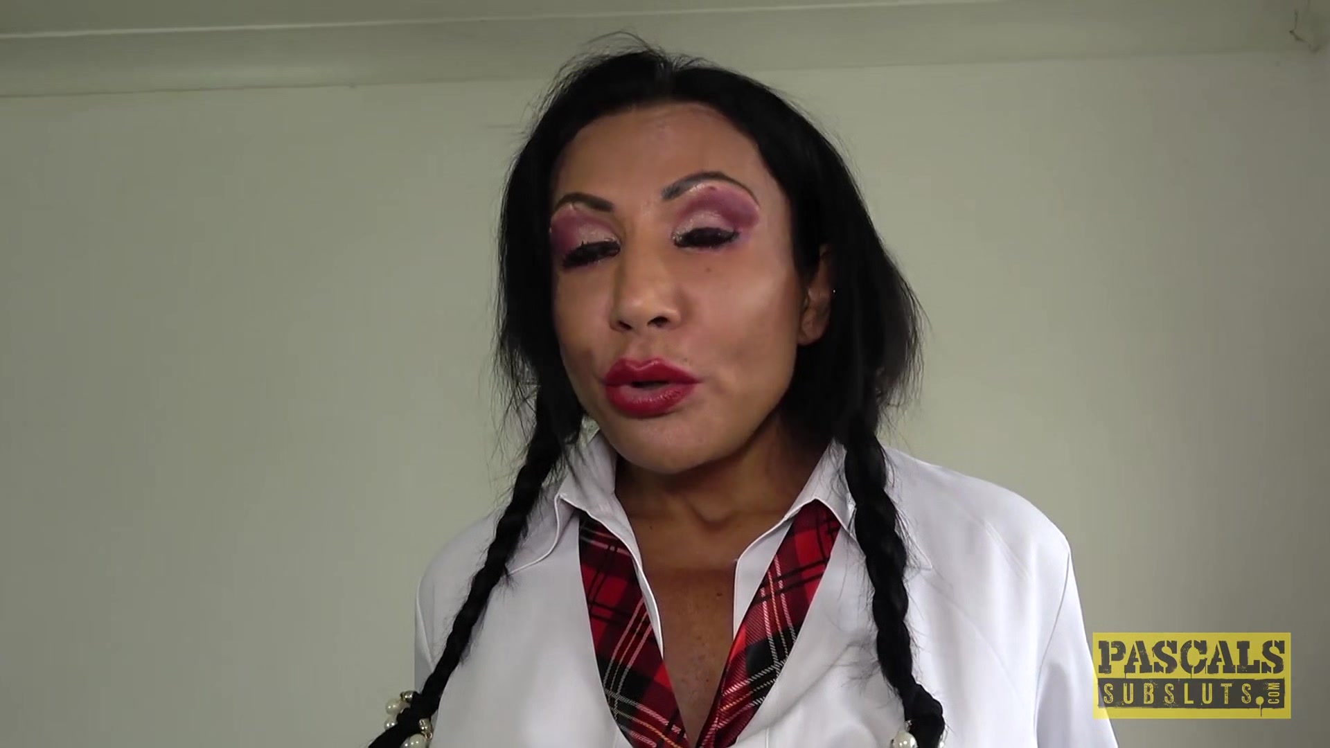 SubSlut Nicole DuPapillon: fucks herself, cums & gushes - Pascalssubsluts