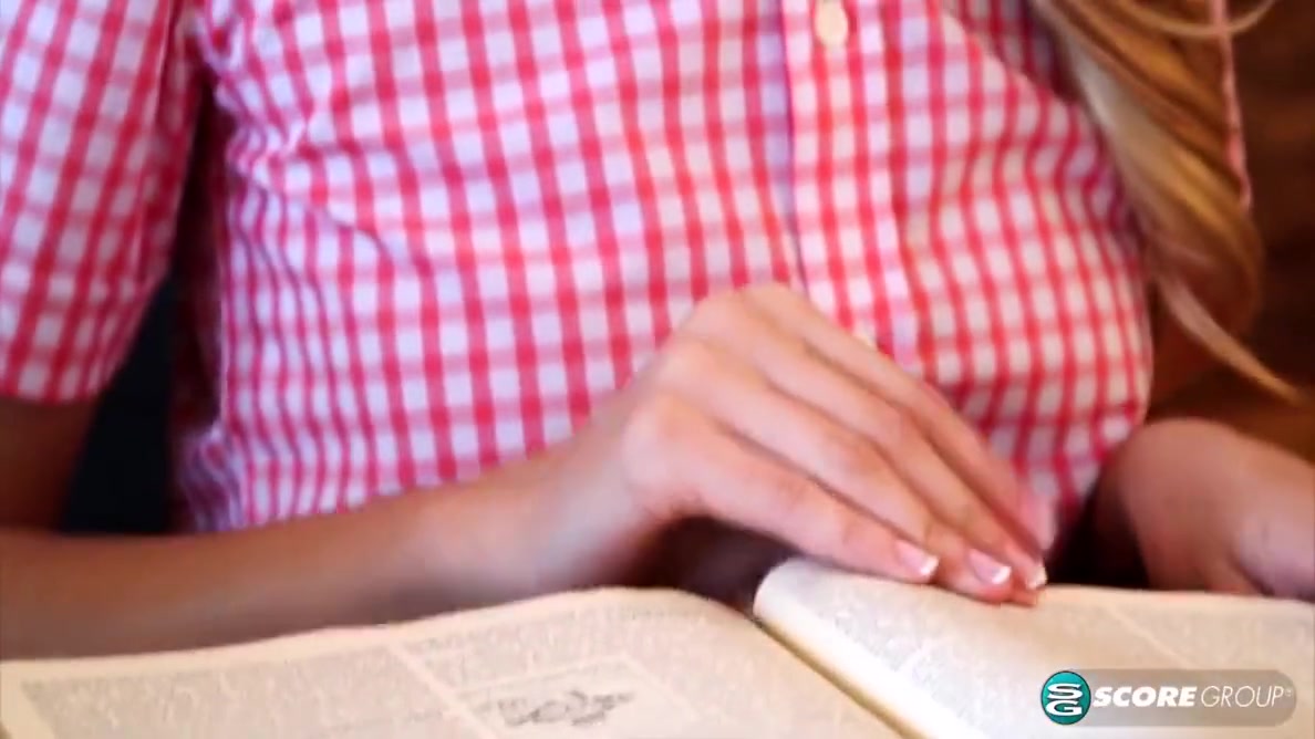 Harley Jameson In schoolgirl 18+ Goes From Studying To Cumming