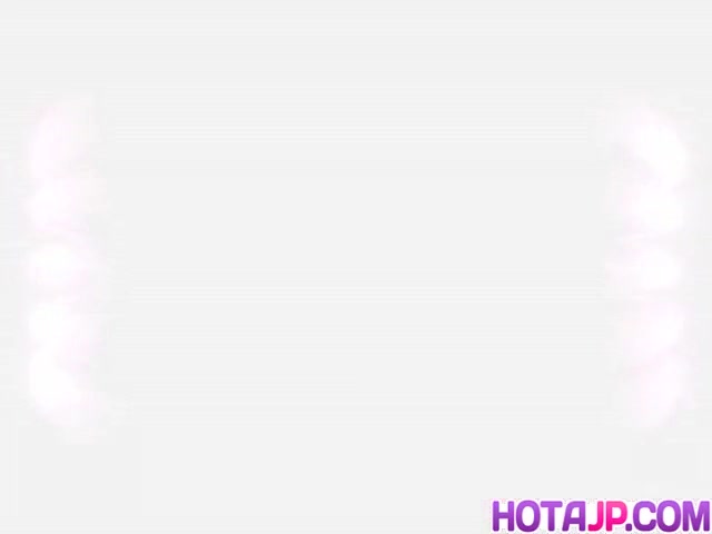 Japanese AV Model gets a big tyo up her wet vagina