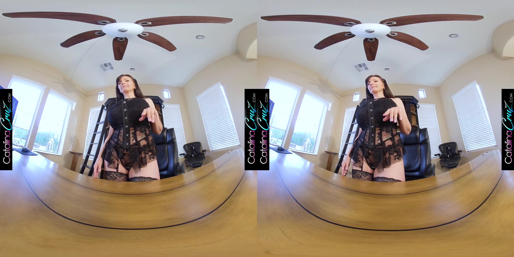 Catalina Cruz - Office Trip 5k Vr