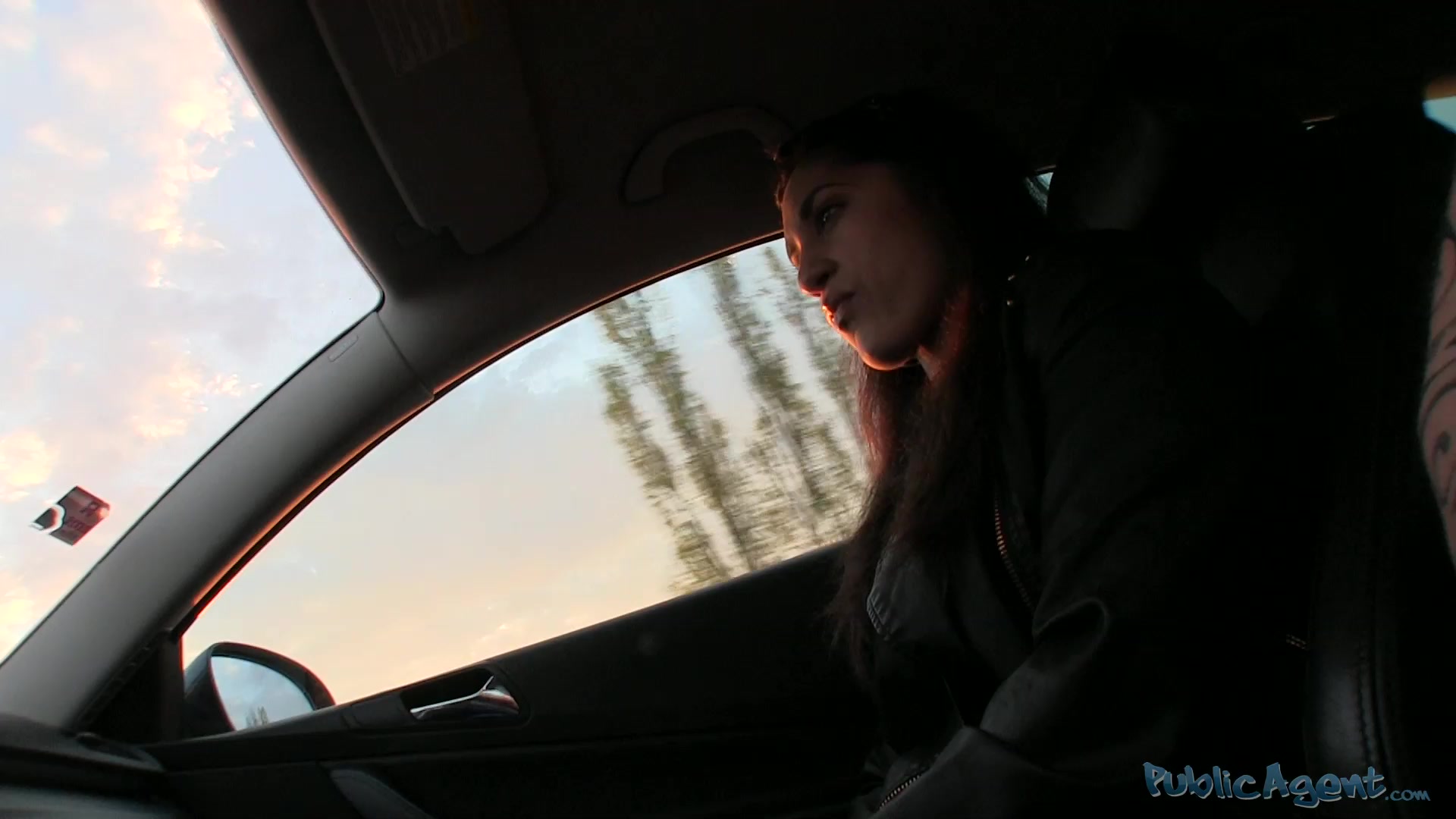 PublicAgent Video Scene. Juli