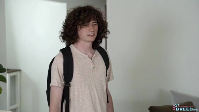 Stepmom Likes A Bad Boy - S3:E6 - Momlover