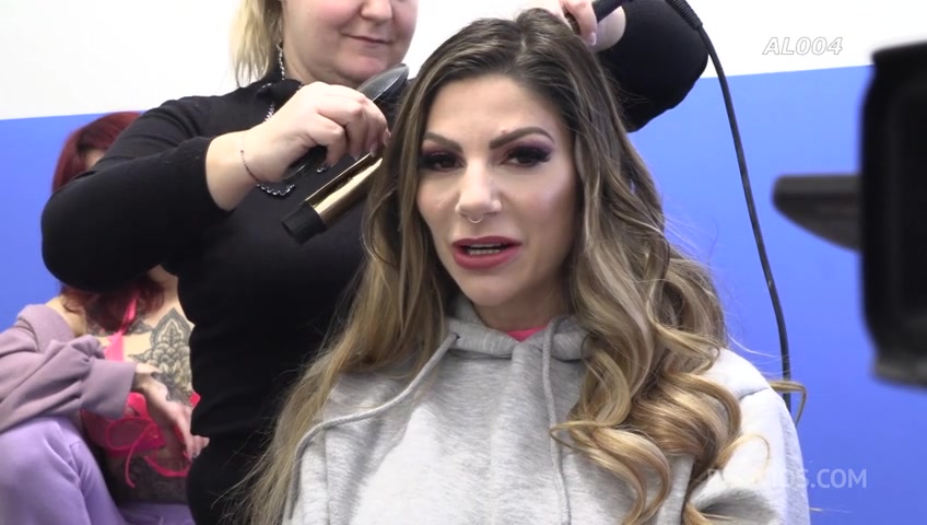 Behind the scenes #151, Anna de Ville, Avery Jane, Lilly Veroni and others. More info in description XF279 - PissVids