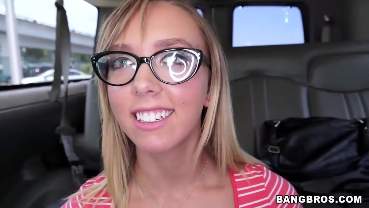 Watch me Cum on her Face
