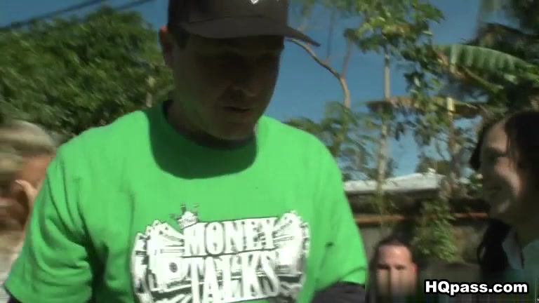 MoneyTalks - Winters garden
