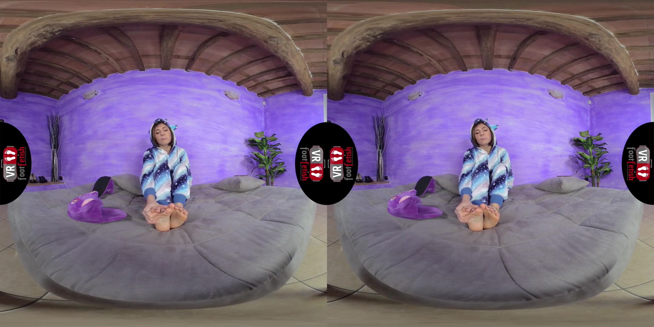 Stunning Aradia In A One-Piece Hooded Pajama And Purple Slippers - Amateur Foot Fetish 3D Porn Solo