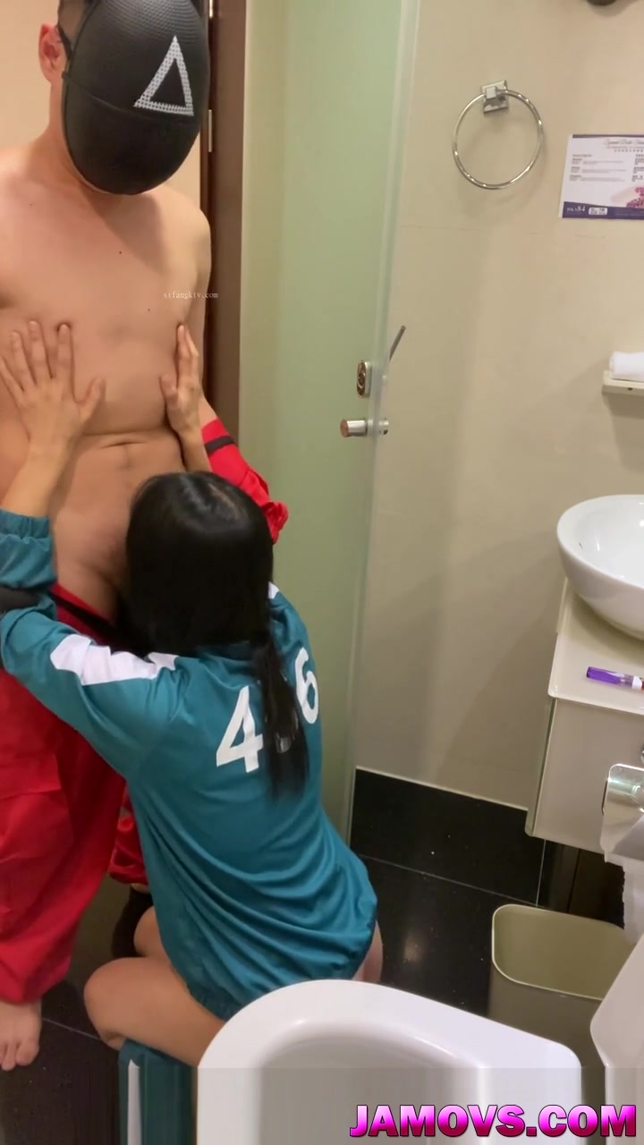 Chinese Cute teen 18+ Doggystyle Fucking