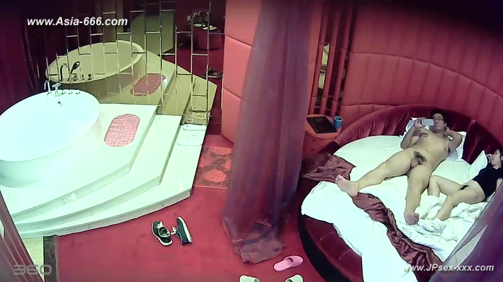 Hackers use the camera to remote monitoring of a lover's home life.149