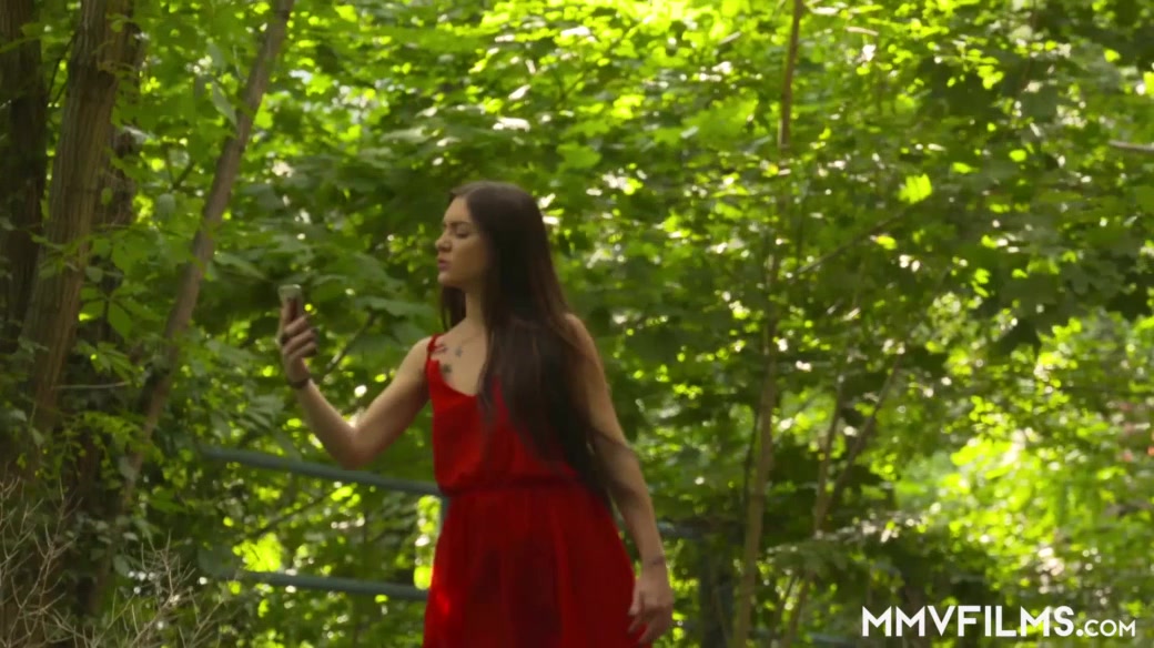 German teen 18+ lost in the woods