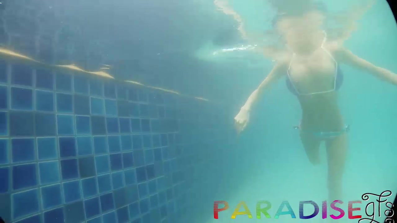 Pussyjob In Pool - ParadiseGFs