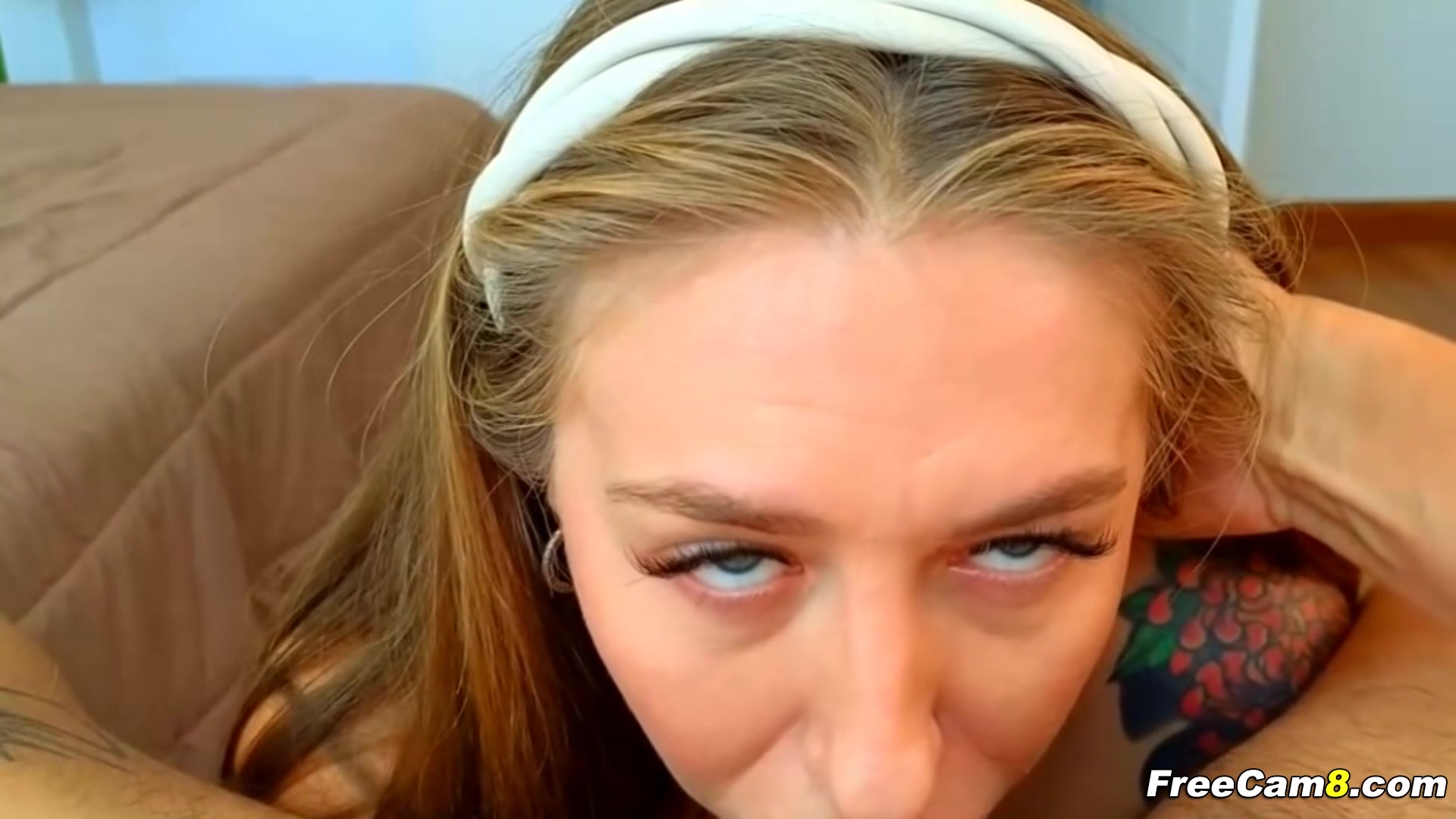 Super Hot Girlfriend Riding Her Lover's Big Cock
