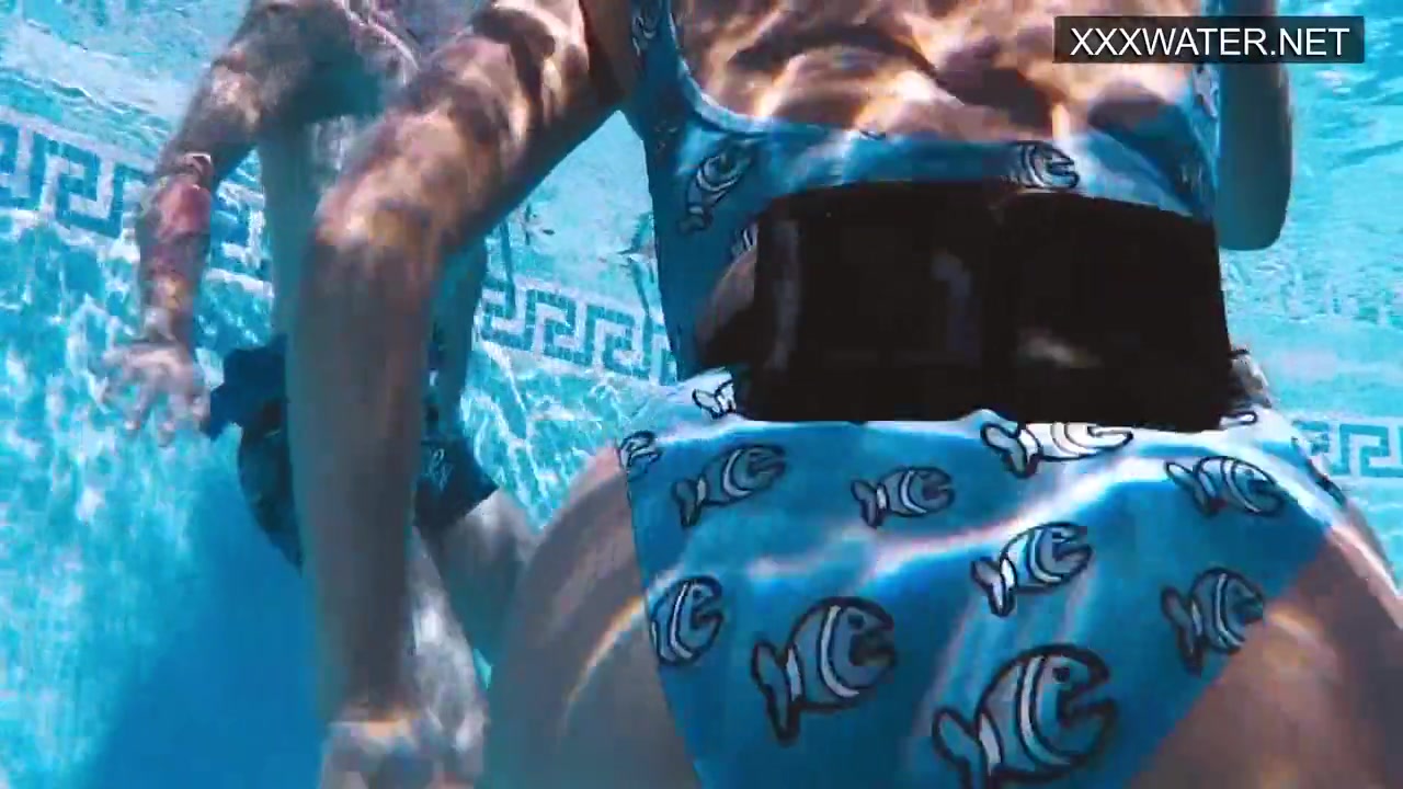 Polina Rucheyok Sucks And Fucks Underwater