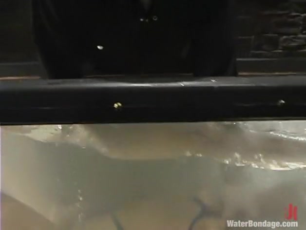 Keeani Lei in Waterbondage Video