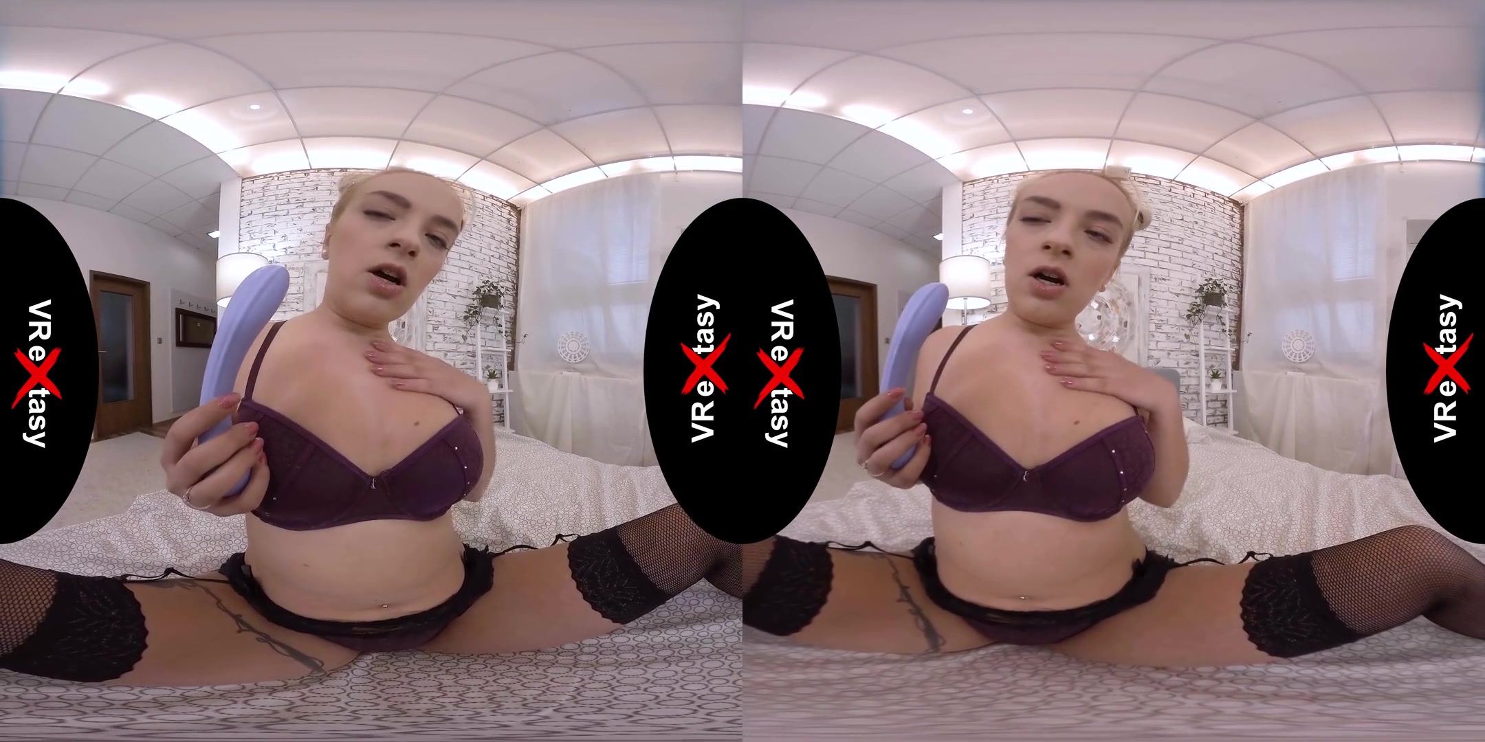 Jessica Diamond - Solo; Voluptuous teen 18+ Playing with her Pussy
