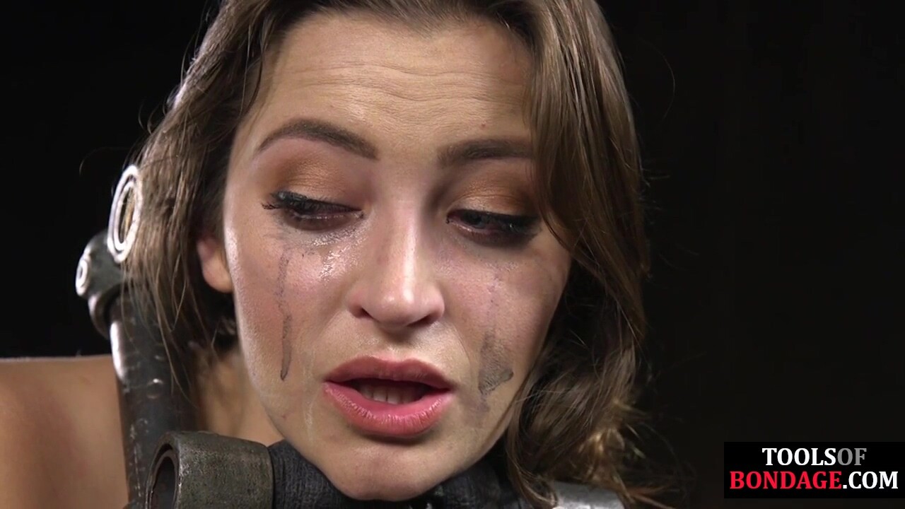 Crying BDSM submissive babe suffers uncontrollable orgasms