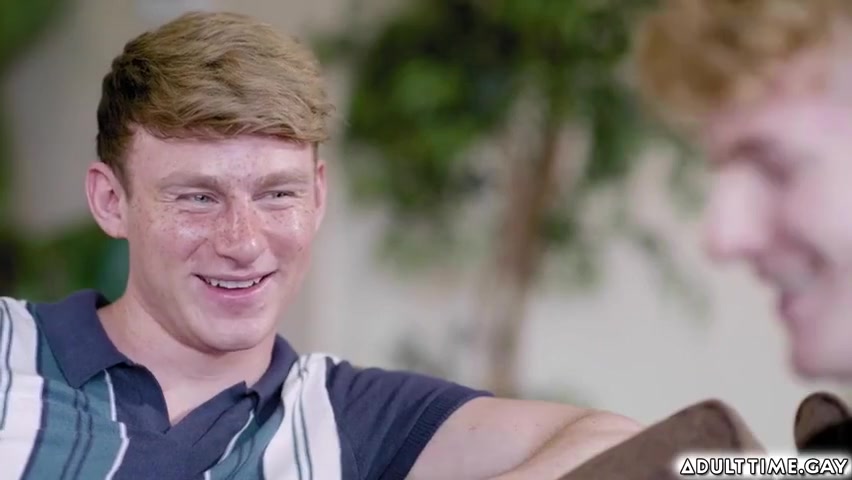 Max Lorde And Eric Charming - Twink Blowjob His New Neighbor