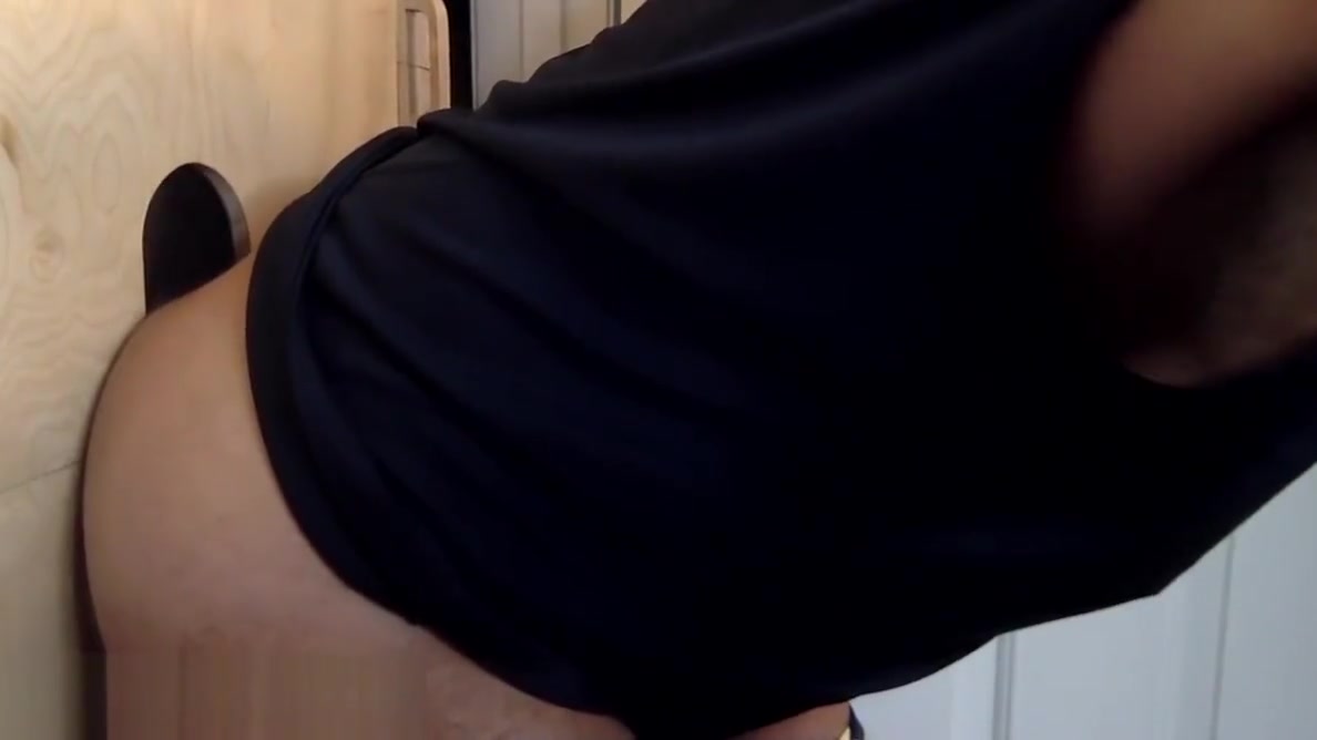 New Guy Discovers Gloryhole Pleasure