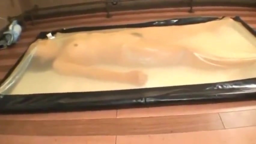 Experience of Girls Suffocating in Vacuum Bed