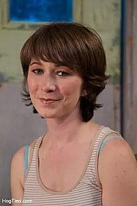 Watch Claudia Lenoir videos