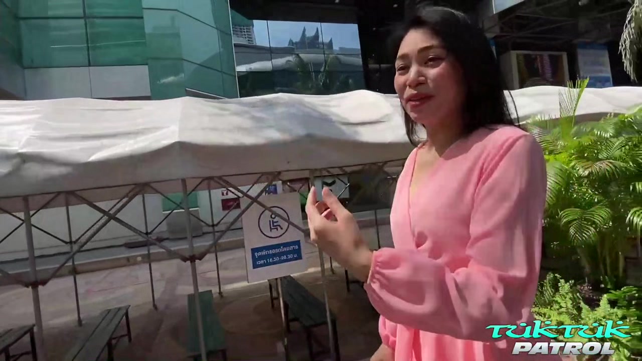 Lucky Asian MILF