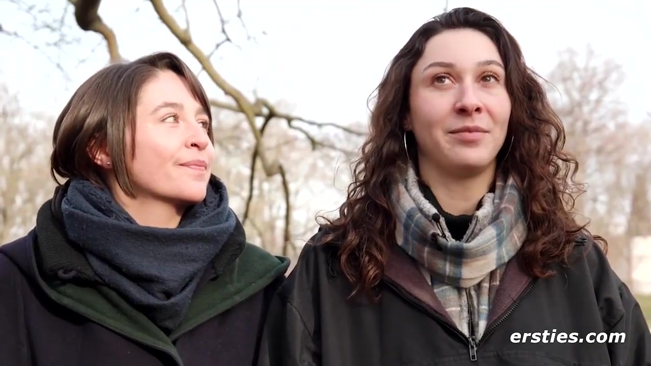 Charlie Und Axelles Lesbische Eskapaden Mit Viel Ol
