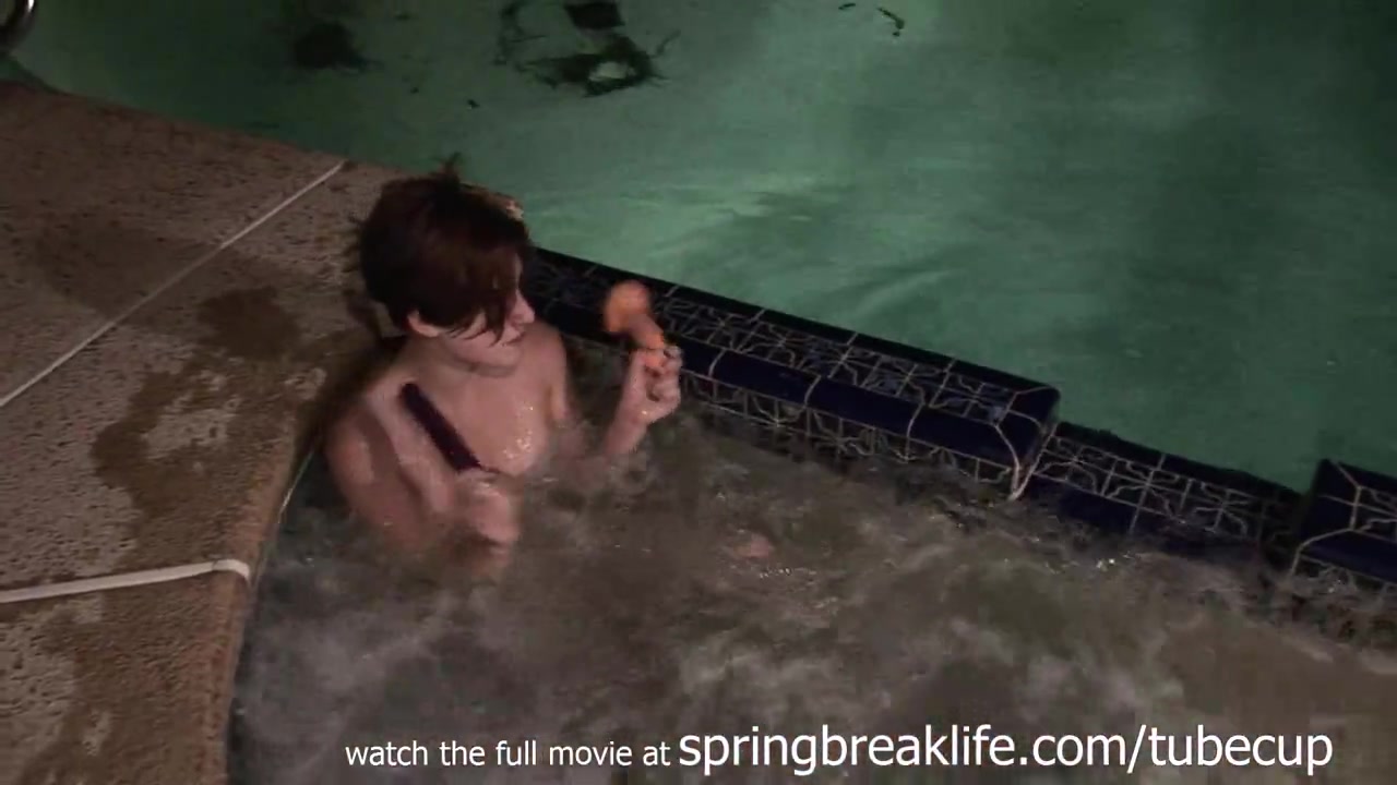 SpringBreakLife Video: Spring Break Jacuzzi Party