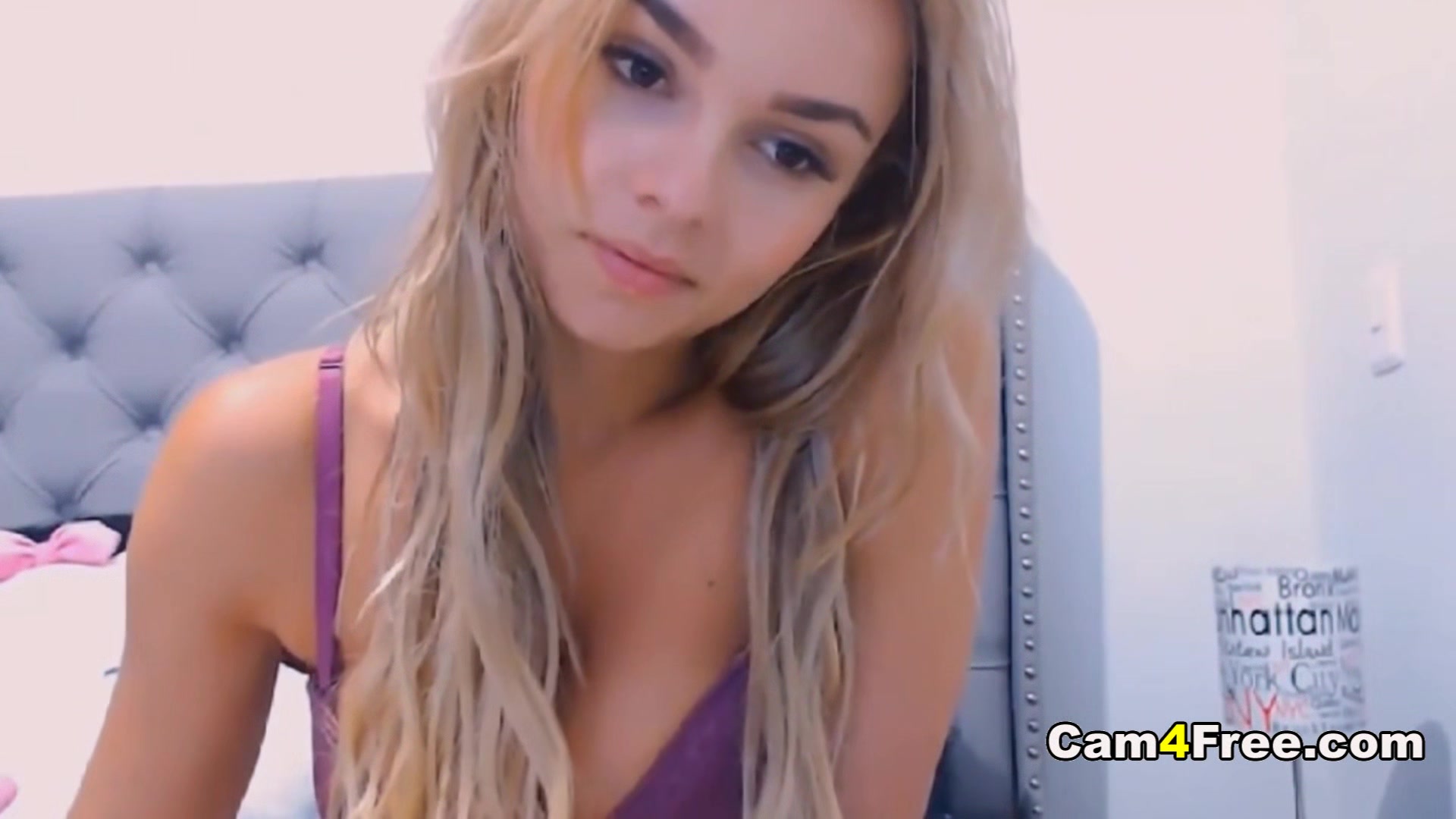 Playful Brunette Fucks Herself on Cam