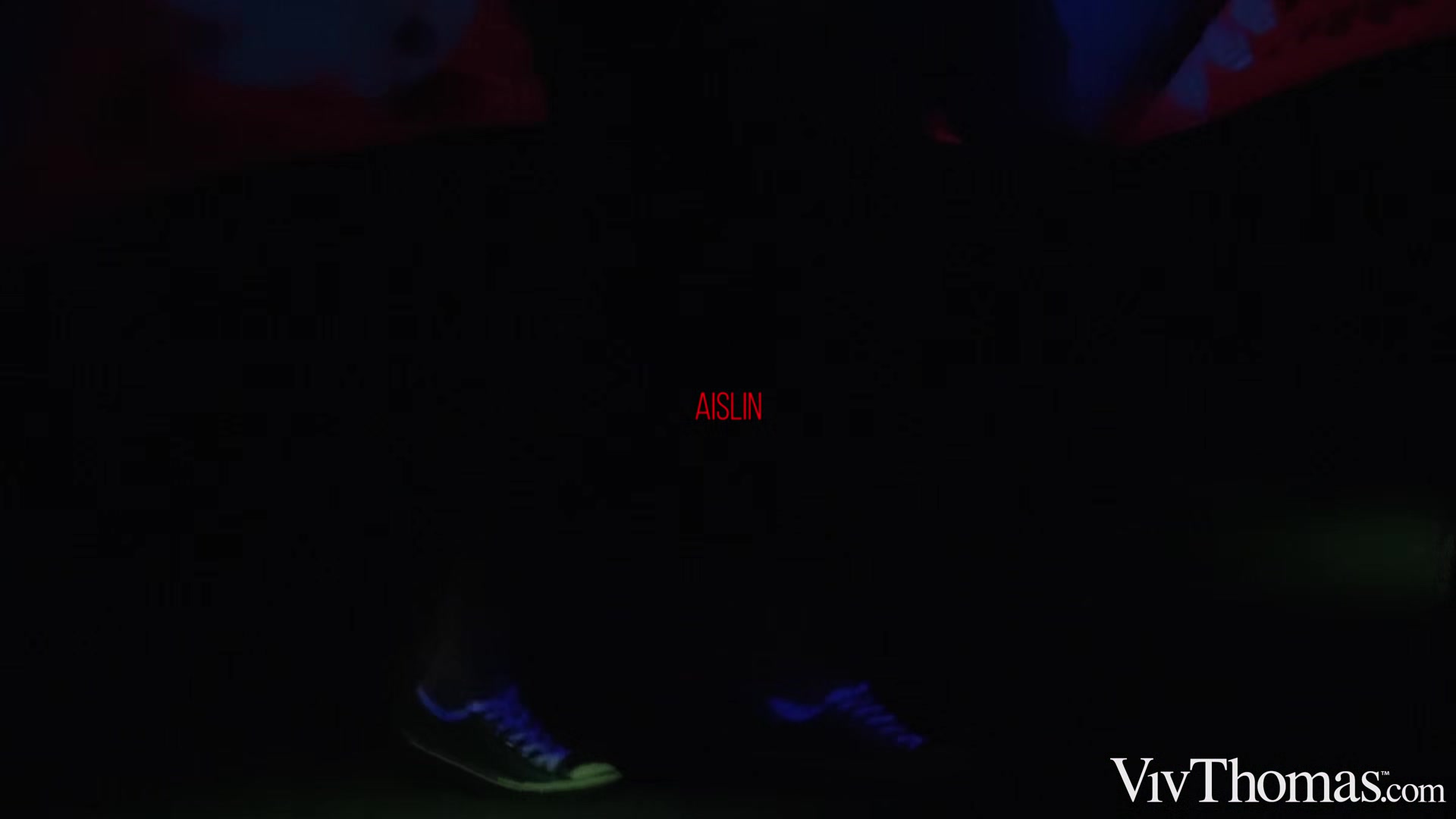Check Me Out - Aislin & Hayli Sanders - VivThomas