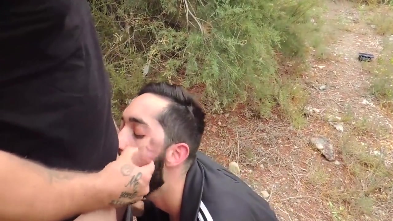 Magic Javi In Swallowing Cock In The Cruising Area 10 Min