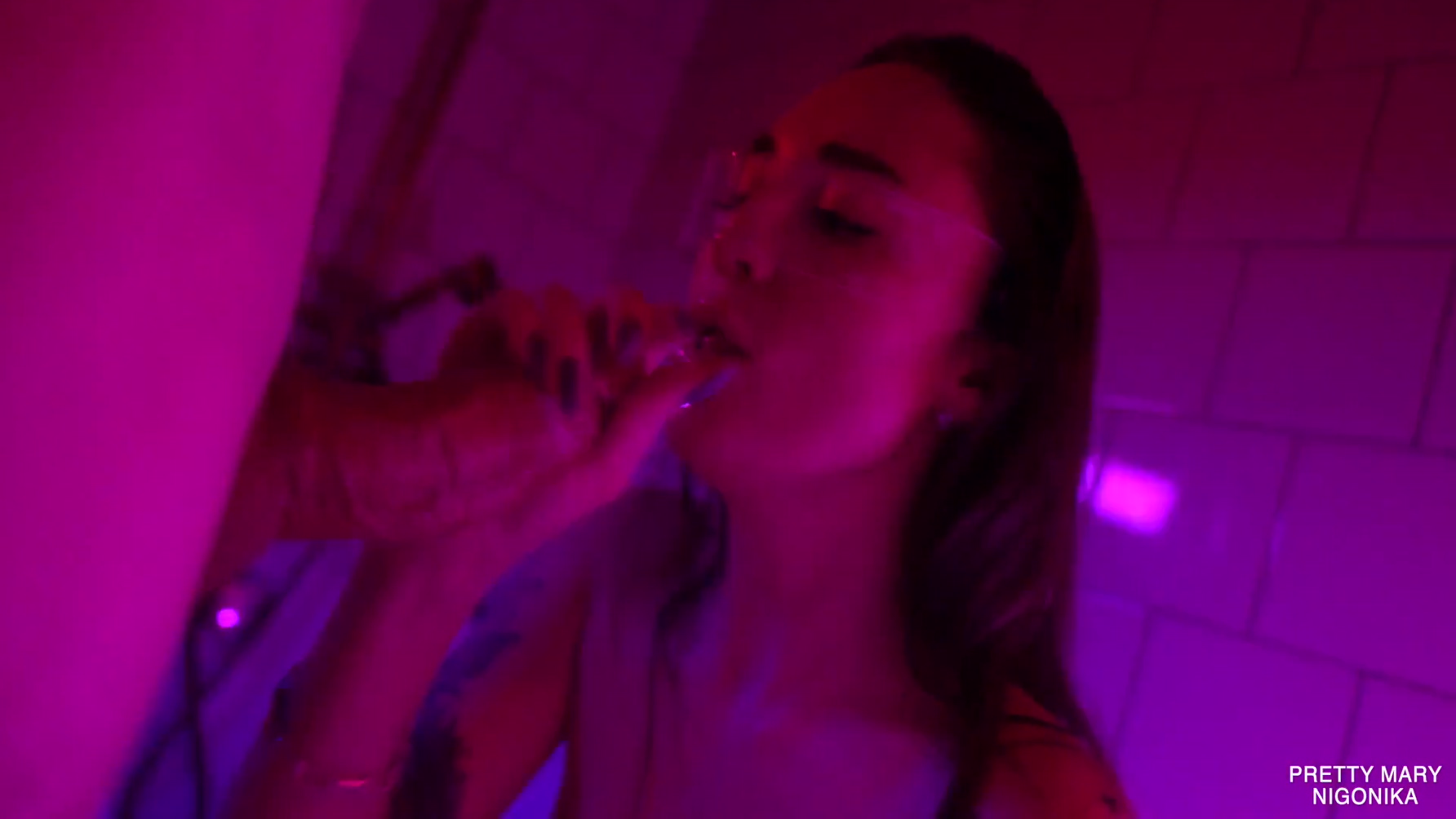 Neighbor Watched Star Wars And Decided To Suck Darkweird In The Bath - Nigonika Porn 2024