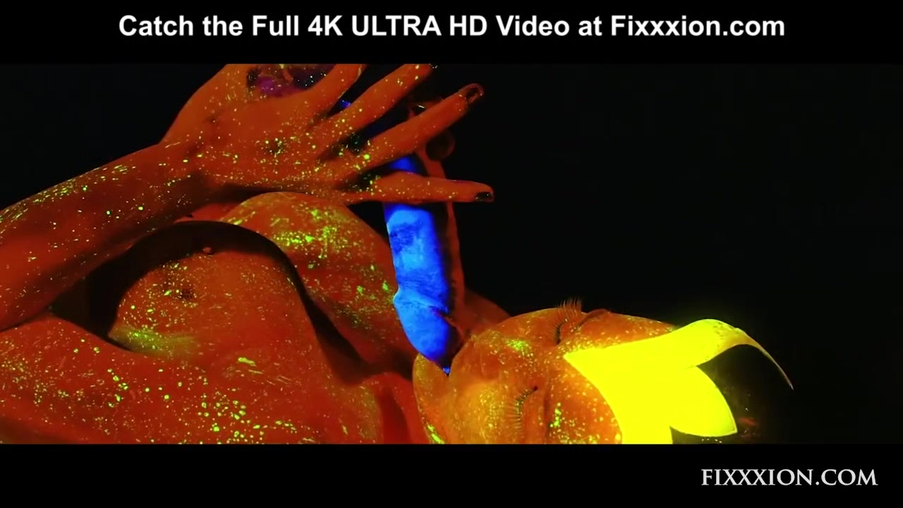 Glow in the Dark Goddess - Fixxxion