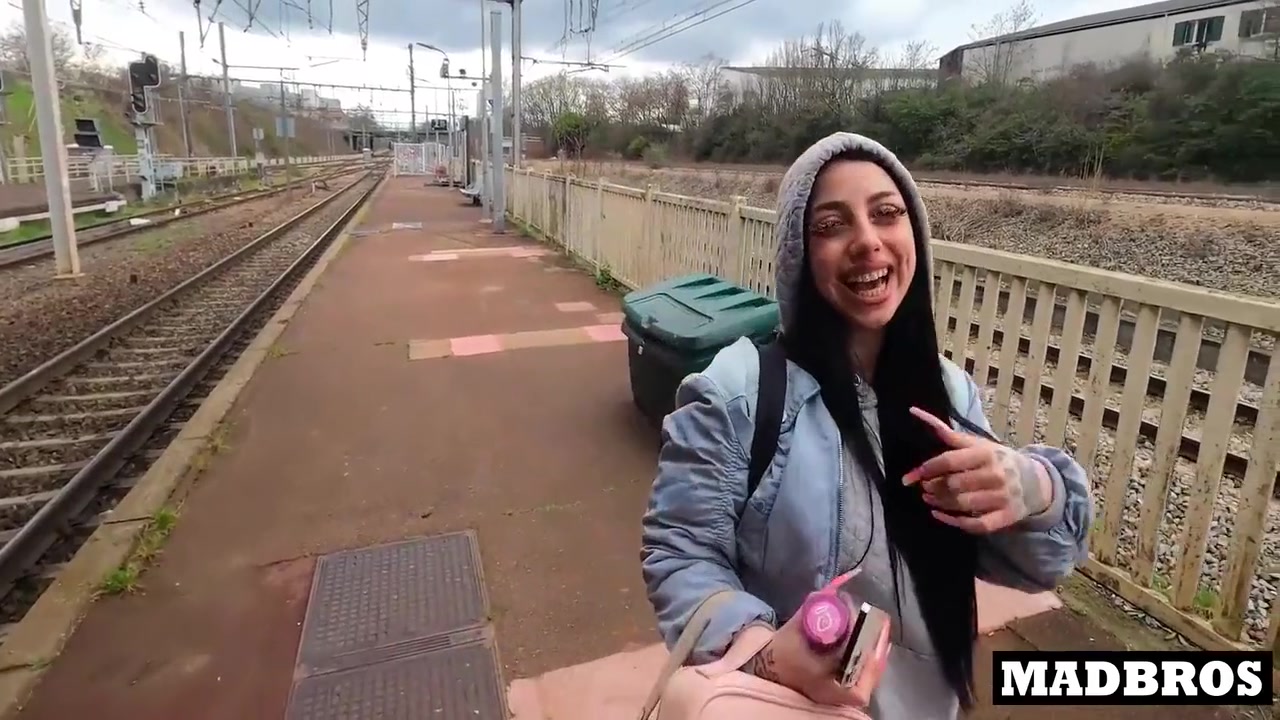 Roma Amor - I Fuck My Chilean Friends Good Ass In A Public Train And At Her Place After Seeing Each Other Again 5 Min