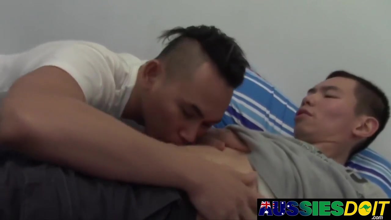 Aussie Milo Big Dick Craves For Erik Tight Asshole With Milo Dick