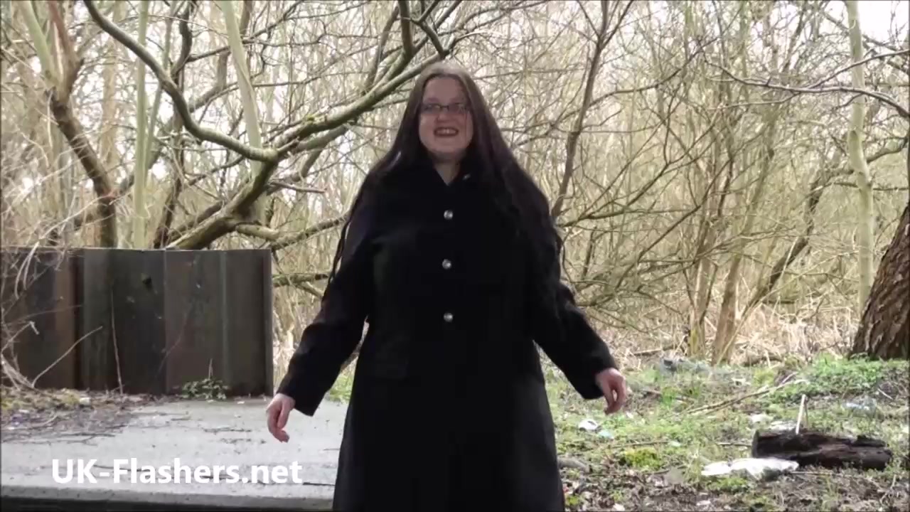 Chubby amateur flashing and bbw public masturbation of fat exhibitionist Emma outdoors showing pussy and tits to