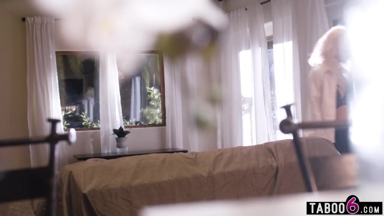 Seth Gamble, Pure Taboo And Ivy Wolfe - Realtor Roleplay For Kinky Married Couple And