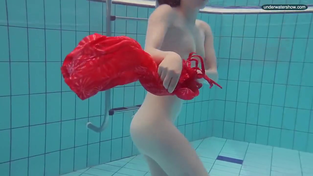 Sexy teens 18+ In The Swimming Pool