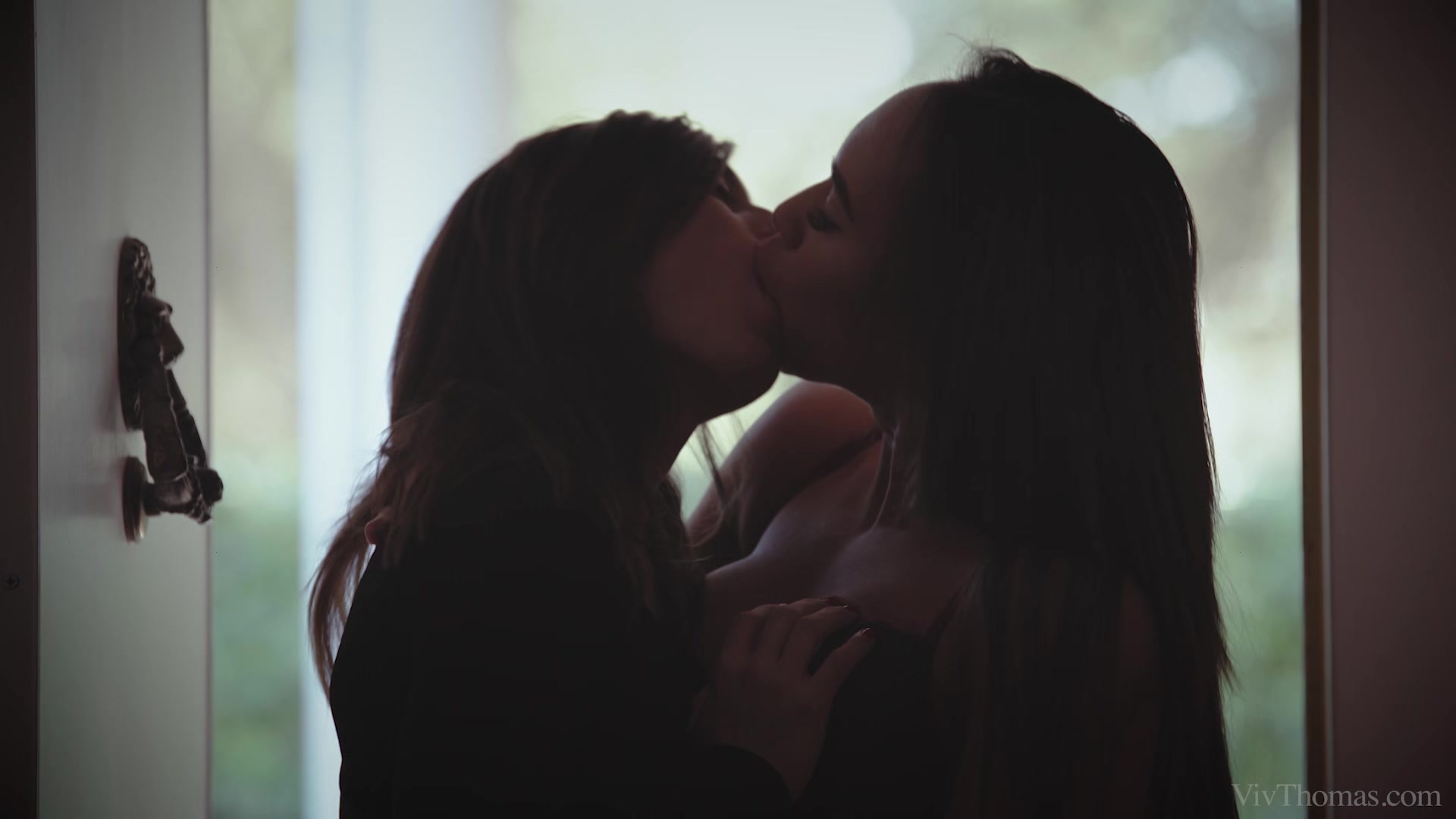Back Home Reloaded 2 - Craving - Briana Banderas & Julia Roca - VivThomas