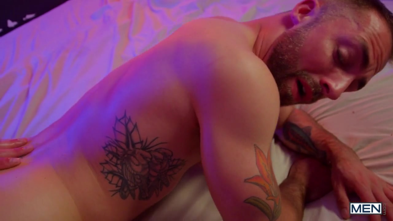 William Seed & Jeremy London in Hooking Up With William Seed - MenNetwork