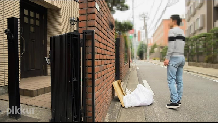 Emi Aoi Braless Neighbor In The Morning: Emi Aoi