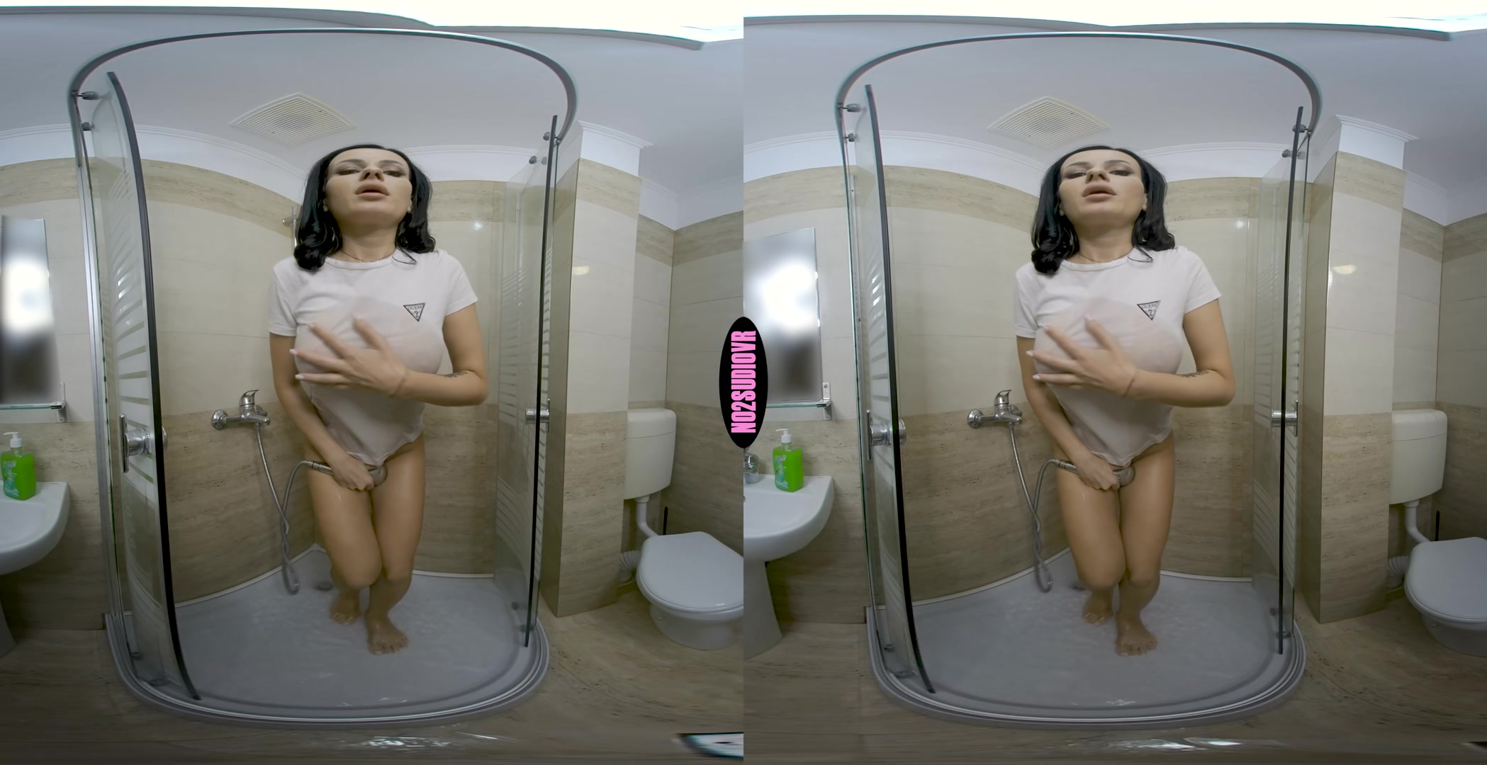 Horny Friends - Wet & Wild - No2StudioVR