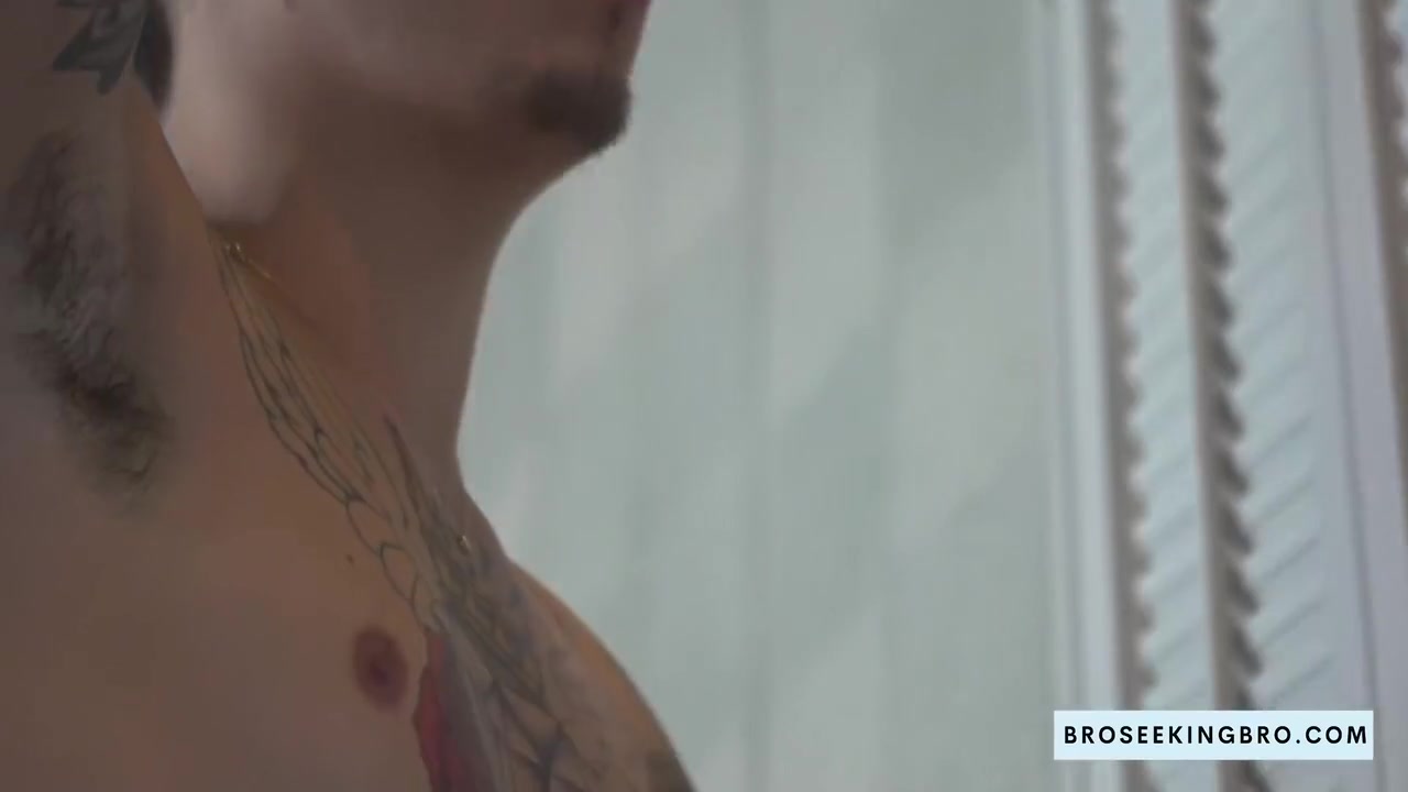 Bro Seeking Bro: Stretched Hole Fucks Seth Senseless