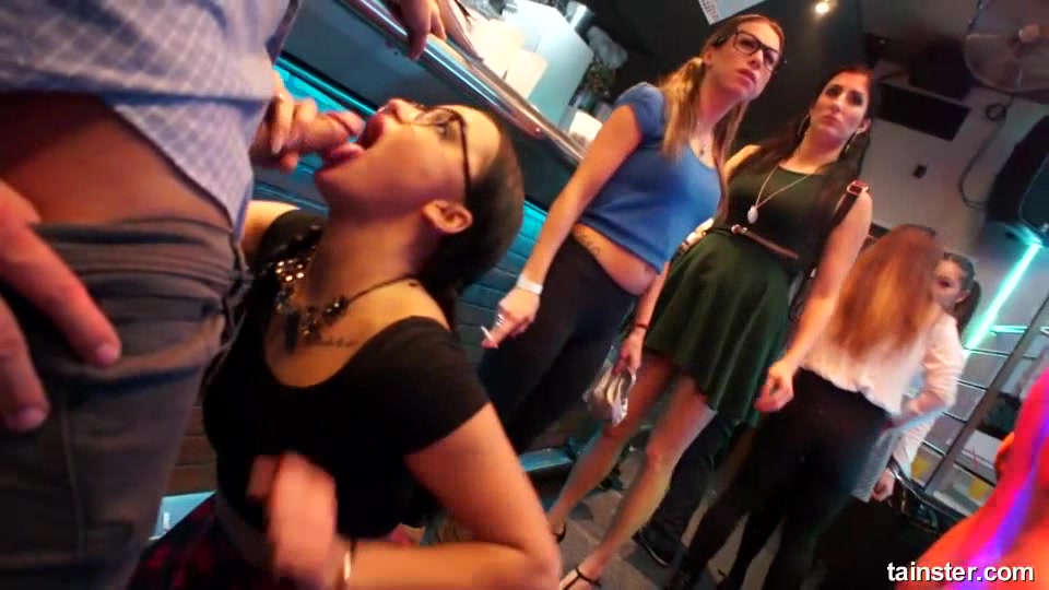 Hot pornstar clubbers fucks in public