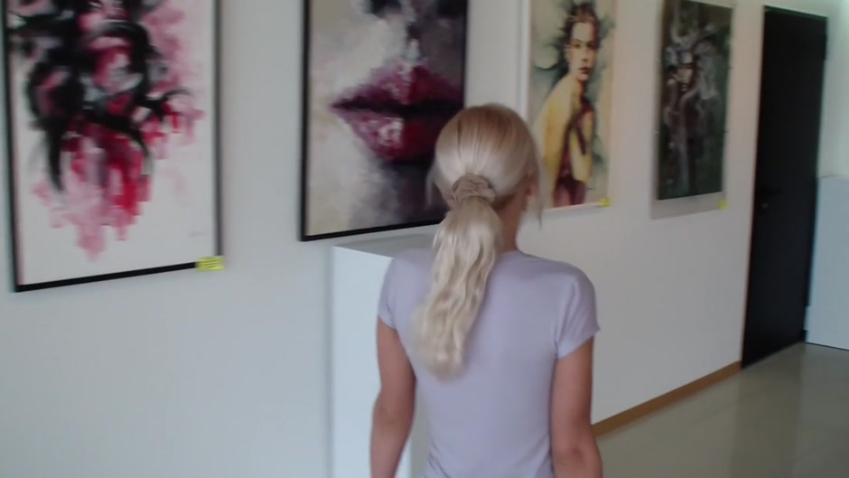Adele In Blonde Amateur Girl Rides A Pulsating Dong