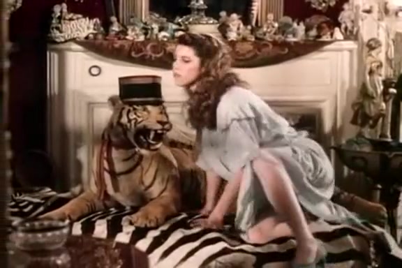 Ashley Welles, Billy Dee, Ron Jeremy in exciting threesome from the golden age of porn