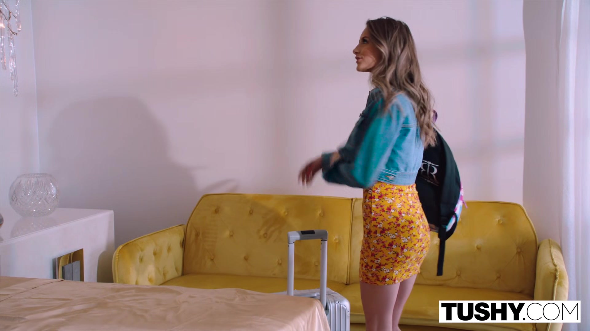 TUSHY She found the perfect place to get gaped by her boss