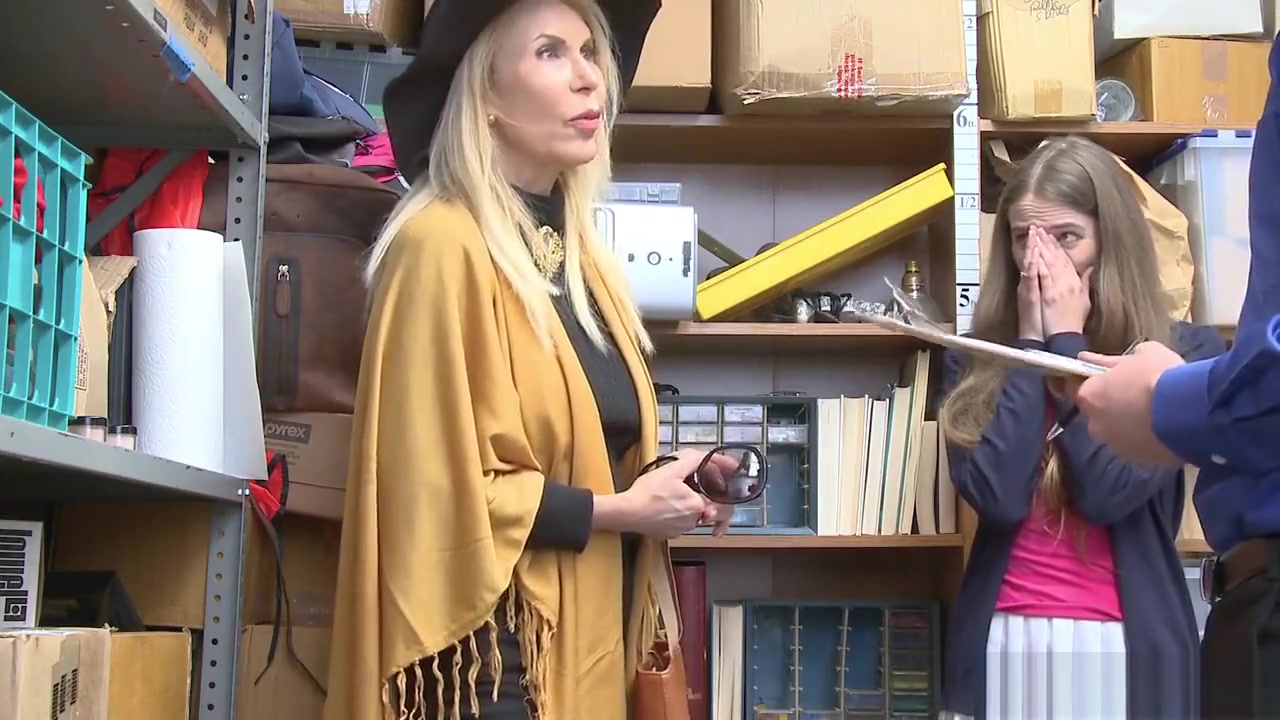 SHOP LYFTER & A threat Step mother and stepdaughter