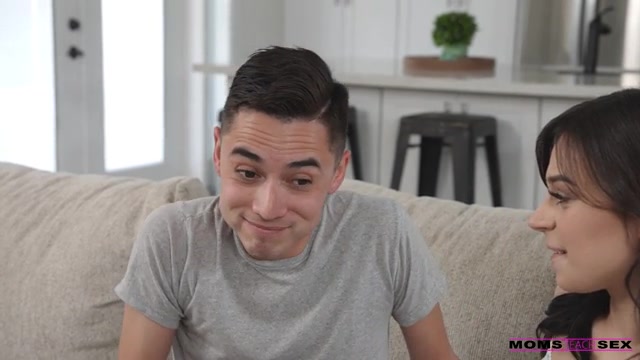 Stepmom Knows Her Way Around A Boner - S20:E2 - Nubiles-Porn