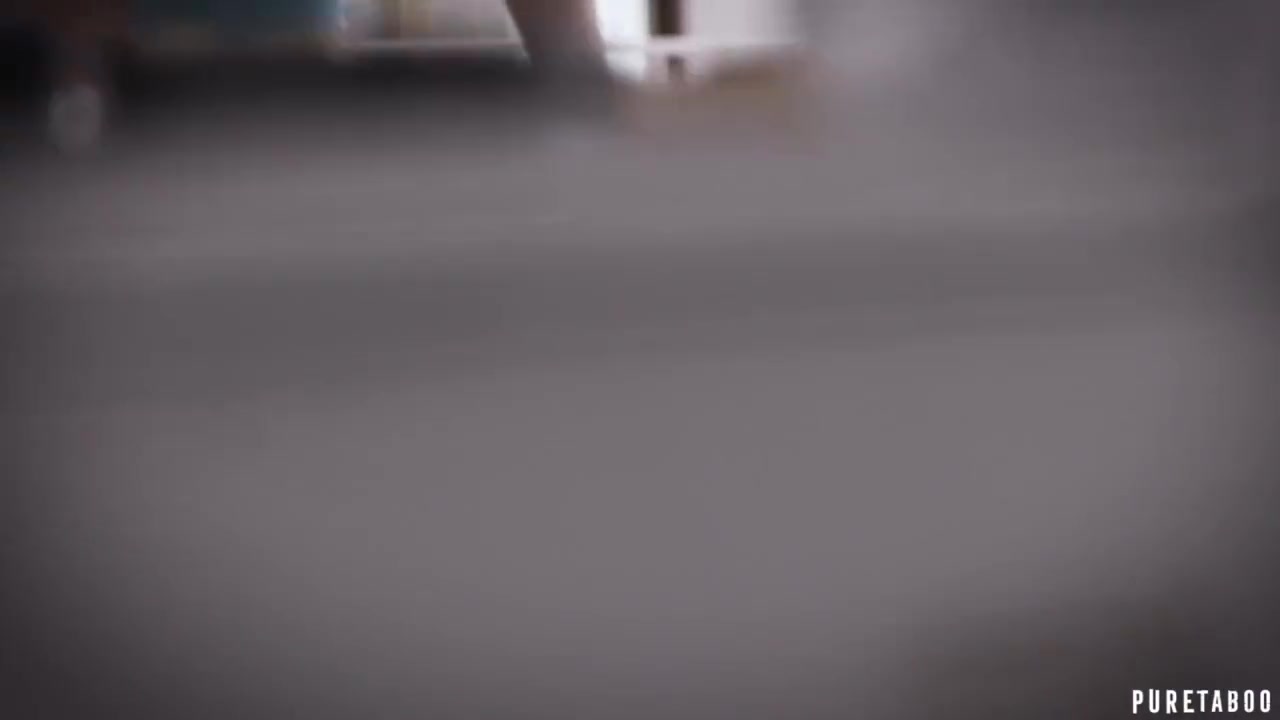 Anal sex loving babe can not handle a day without a good fuck and an orgasm
